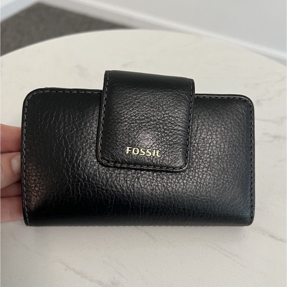 Fossil Womens Madison Multifunction Black Leather Bifold Wallet Outer Zip - Picture 1 of 12